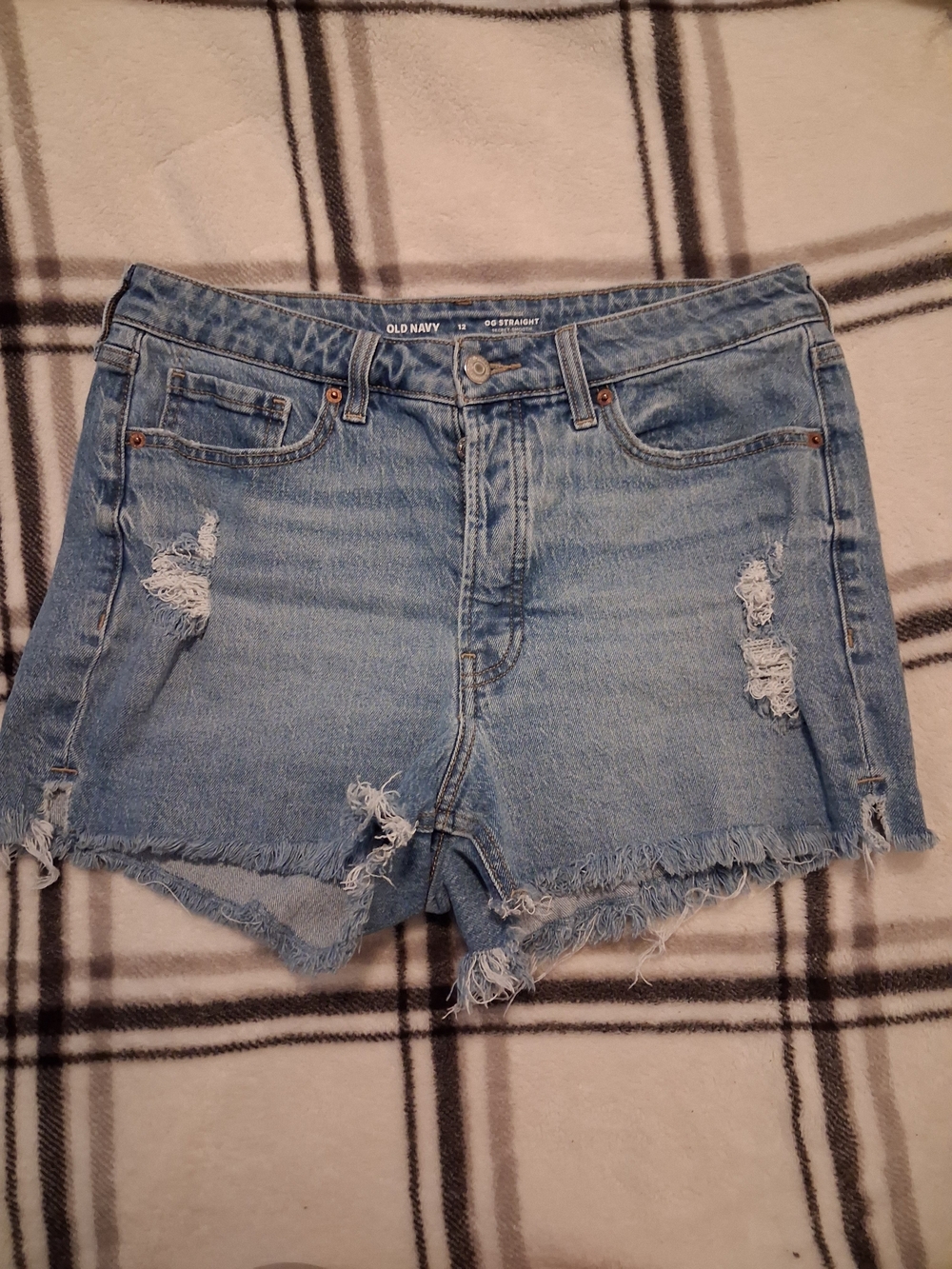 Old Navy Light Wash Distressed Denim Cutoff Shorts